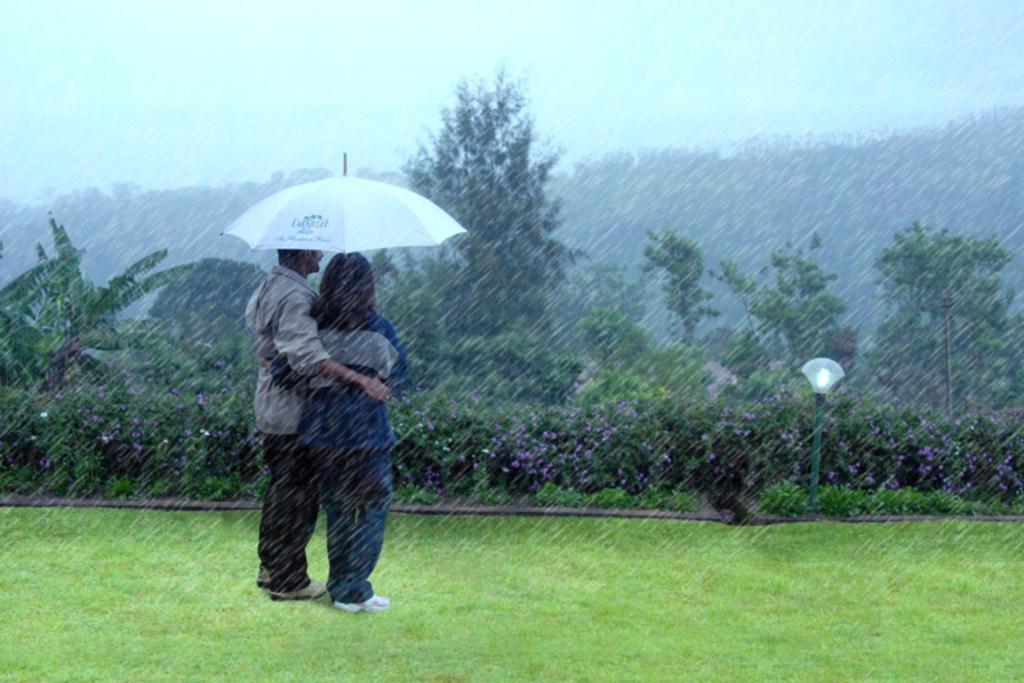 Carmelia Haven Resort Thekkady Buitenkant foto