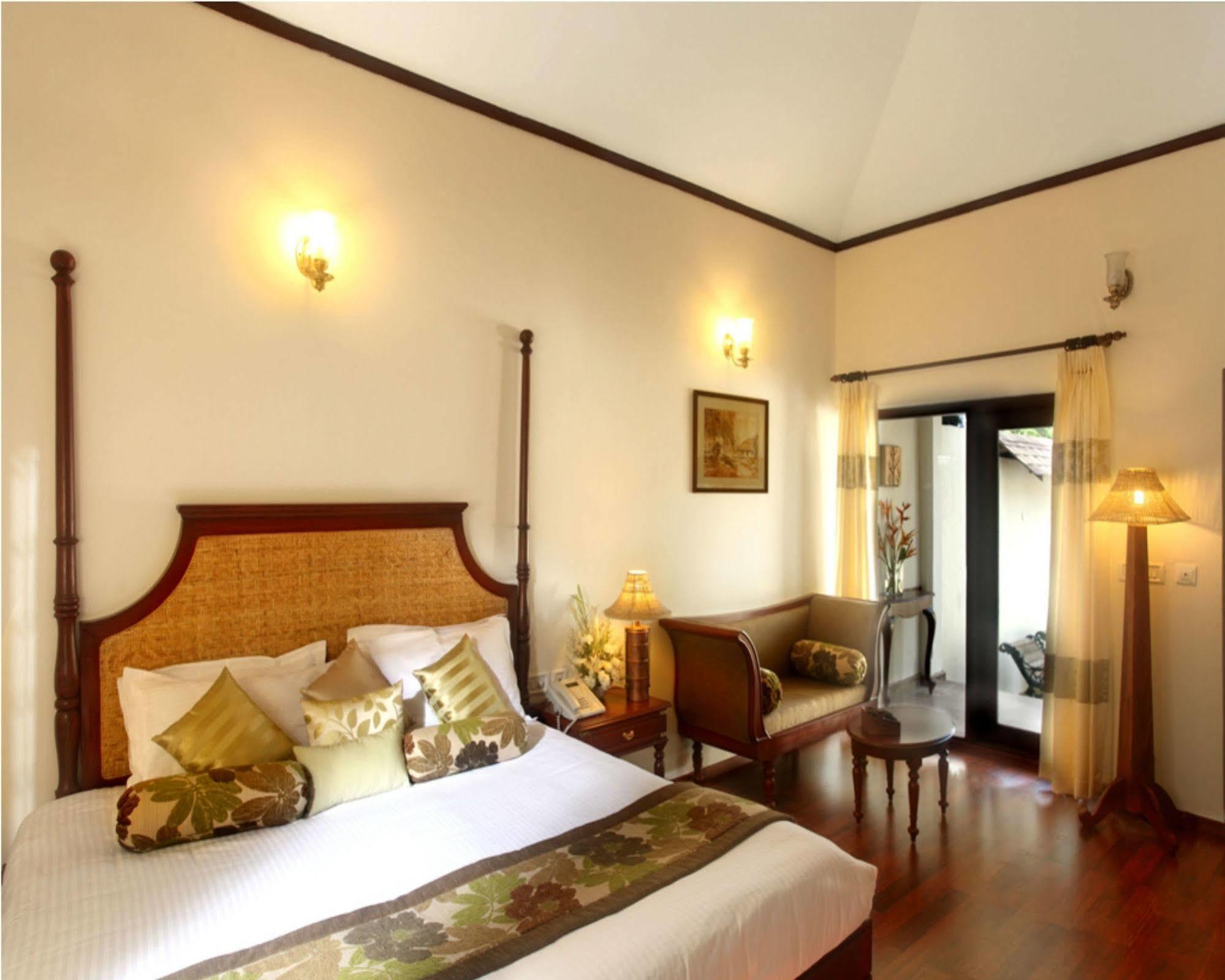 Carmelia Haven Resort Thekkady Buitenkant foto