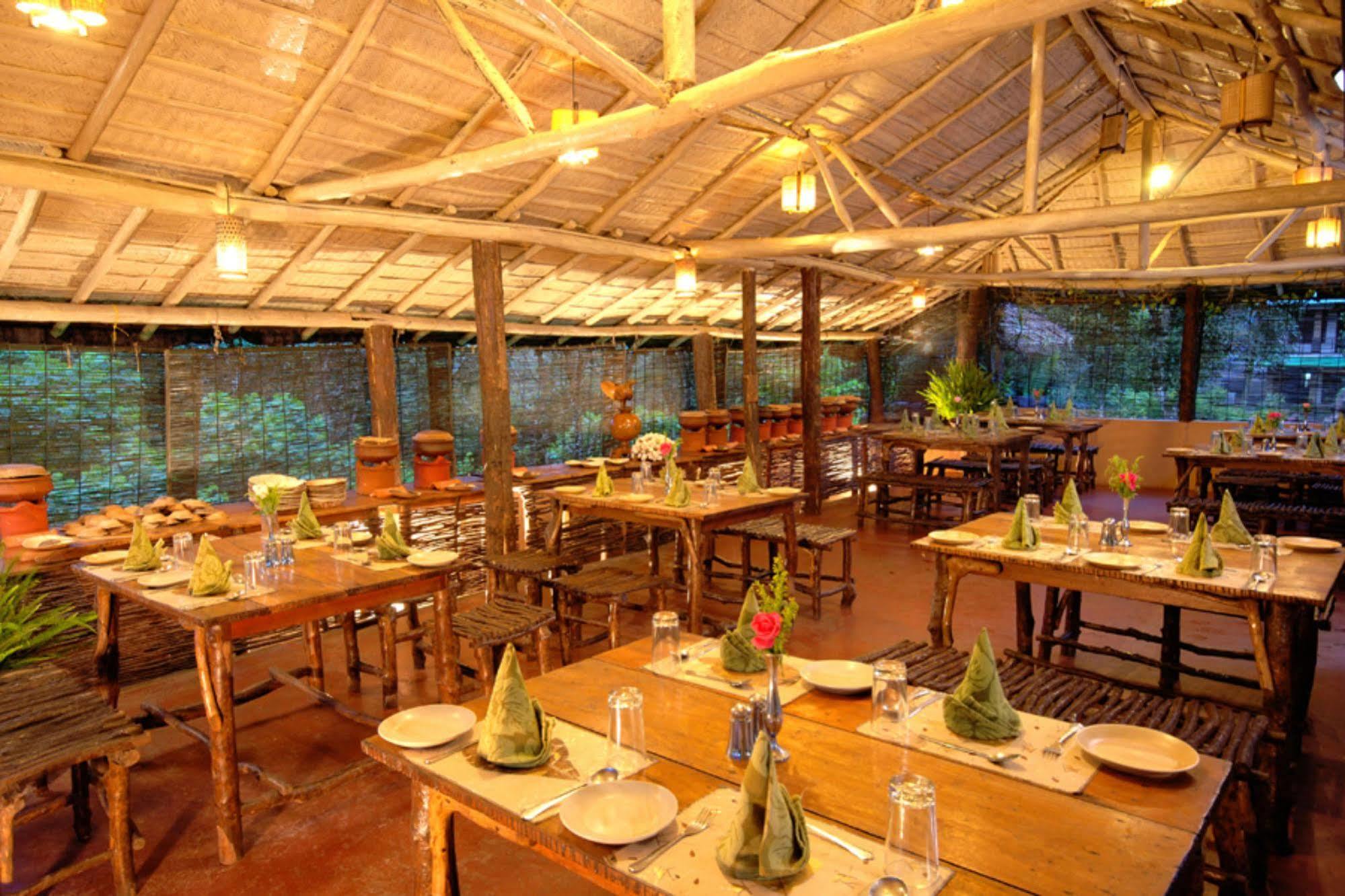 Carmelia Haven Resort Thekkady Buitenkant foto