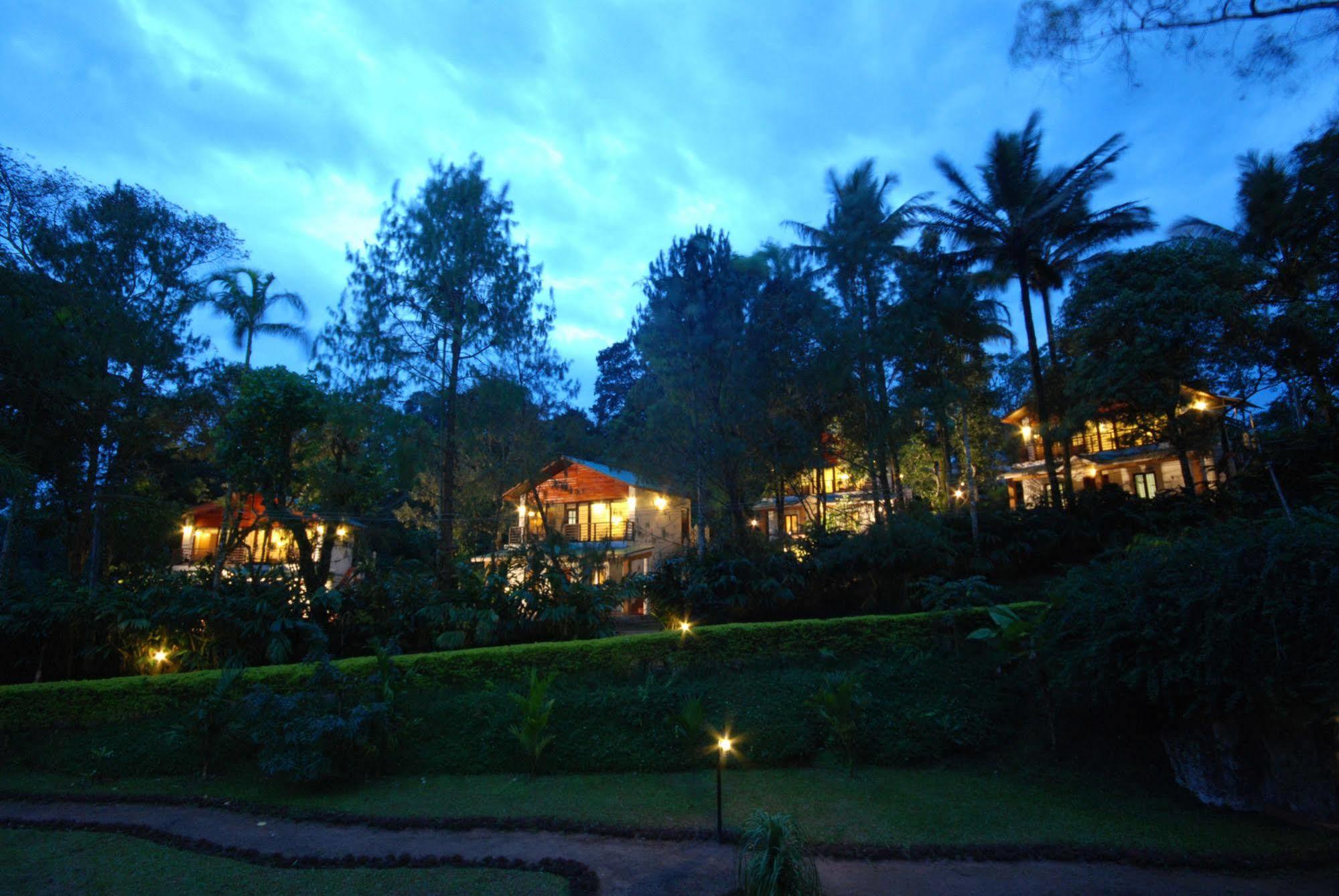 Carmelia Haven Resort Thekkady Buitenkant foto